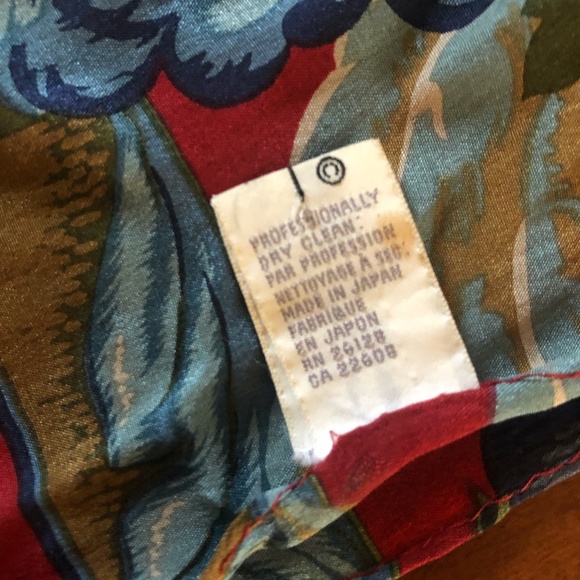 Beautiful Grape Silk Echo Scarf - Picture 3 of 6